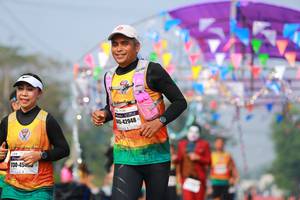 BIB: 42948, 454
                            <button type="button" onclick="openModal(9905027)" class="btn btn-primary btn-sm float-right btn-popup" data-toggle="modal" data-target=".modal-high-quality">
                        <i class="fas fa-shopping-cart"></i> Add to Cart
                    </button>
                                            <button type="button" onclick="isThisMe(9905027, true)" class="btn btn-success btn-sm float-right btn-popup btn-isme hidden" data-toggle="tooltip" data-placement="bottom" title="นี่คือรูปของคุณใช่ไหม คลิกที่นี่เพื่อเอาเข้าอัลบั้ม">
                        <i class="fas fa-plus"></i> Add to album
                    </button>
                    <button type="button" onclick="isThisMe(9905027, false)" class="btn btn-warning btn-sm float-right btn-popup btn-isnotme hidden">
                        <i class="fas fa-ban"></i> Remove from album
                    </button>